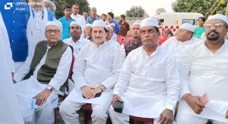 बिहार आगामी विधानसभा चुनावी मीटर घुम चुका है इसको लेकर विशेष समुदाय को लुभाने में राजनीतिक दलों की पार्टी जुट चुकी है
