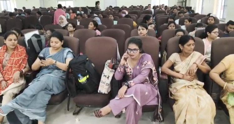 तिलकामांझी विश्वविद्यालय भागलपुर में अतिथि शिक्षको का हुआ साक्षात्कार सैकड़ों की संख्या में अतिथि शिक्षक हुए शामिल