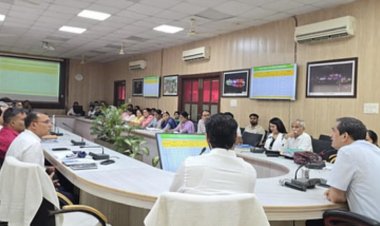 डीएम ने सभी बुक्सेलर को दिये आदेश, ग्रेड ए की किताबों पर मिलेगी 30% की छूट