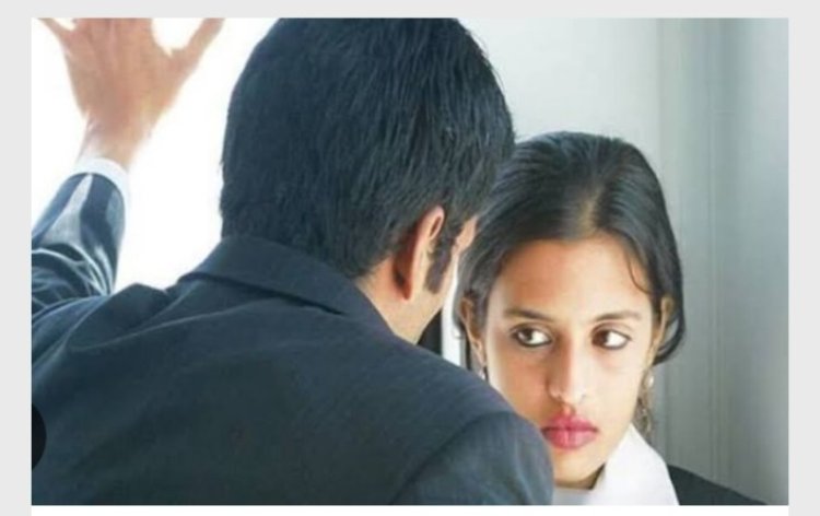 महिला अधिकारी से यौन शोषण के आरोप में मथुरा के उपायुक्त सहित सात अधिकारी सस्पेंड