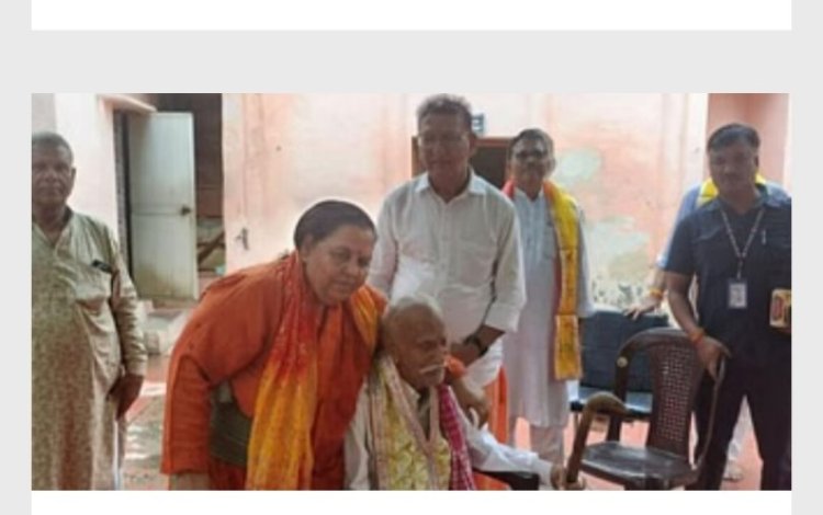 रक्षाबंधन पर उमा भारती ने श्रीदाऊजी को भेंट की राखी