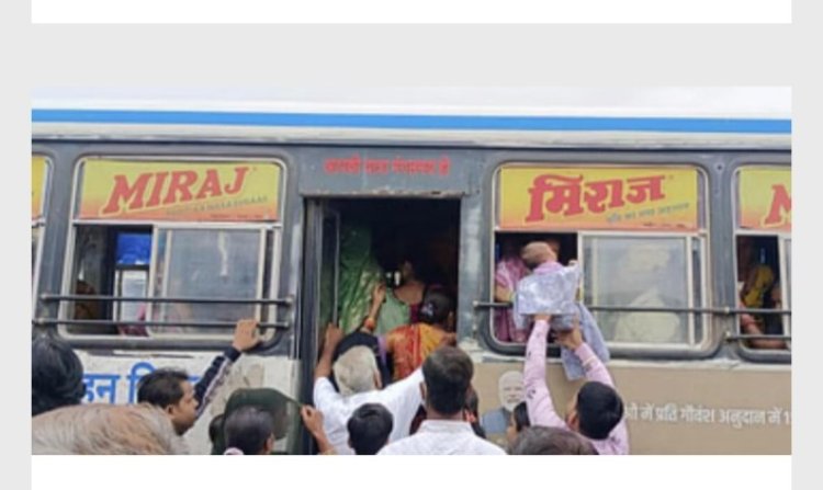 रोडवेज बसों में धक्का मुक्की, कोई द्वार से घुसा तो किसी ने खुली खिड़की