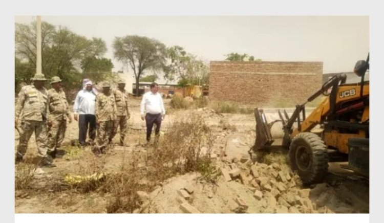वृंदावन में नगर निगम ने दबंगो के कब्जे से मुक्त कराई 12 करोड रुपए से अधिक की सरकारी जमीन