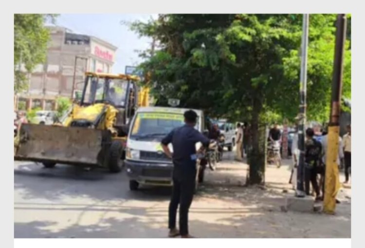 राष्ट्रपति मुर्मू के आगमन को लेकर अतिक्रमण हटाओ अभियान:शहर के कई स्थानों पर चला बुलडोजर, जब्त किया गया सामान