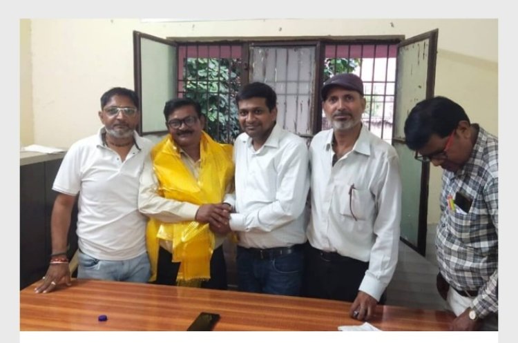 उत्तर प्रदेश लेखपाल संघ शाखा जनपद कार्यकारिणी के द्वारा सर्वसम्मति से चांद सैयद को अध्यक्ष मनोनीत