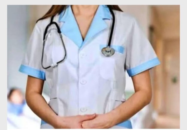 नंदगांव में स्वास्थ्य केंद्र प्रभारी करते हैं गंदी बात, नर्स बोली-कैसे बचाएं लाज